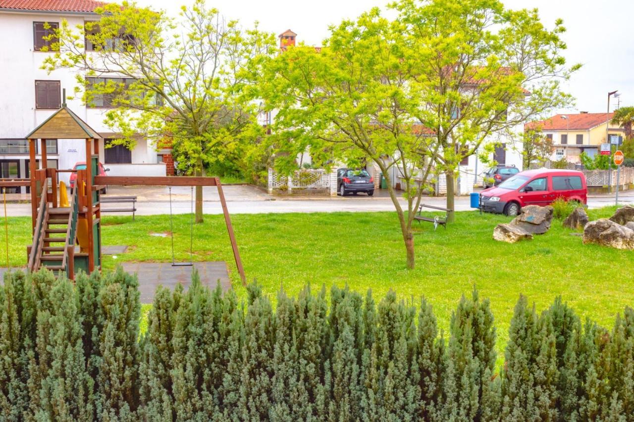 Apartment Botic Poreč Exterior foto